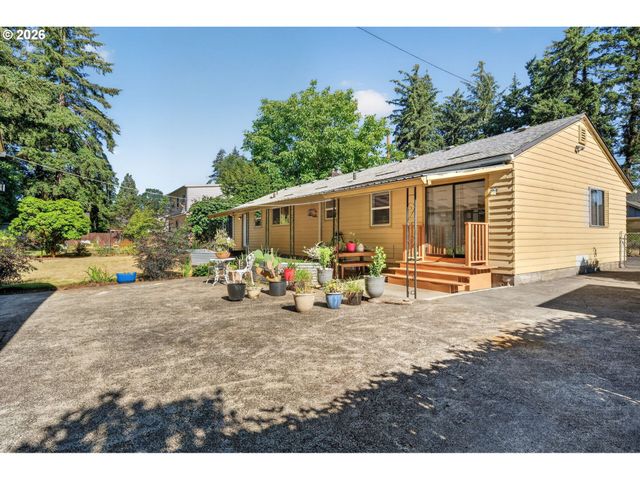 13636 Se SALMON St, Portland, OR 97233