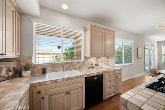 1090 Megan Court, Templeton, CA 93465