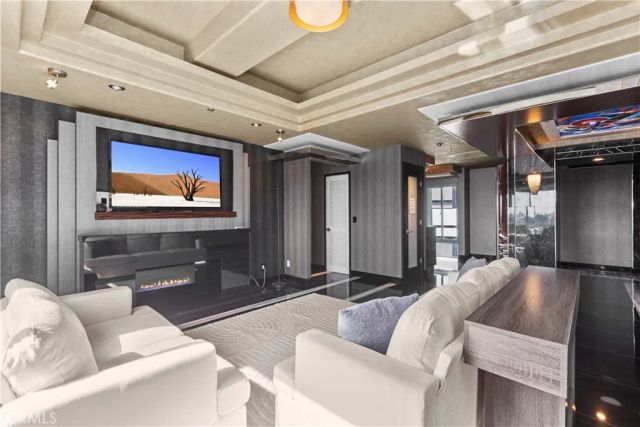 10336 Wilshire 703, Los Angeles, CA 90024