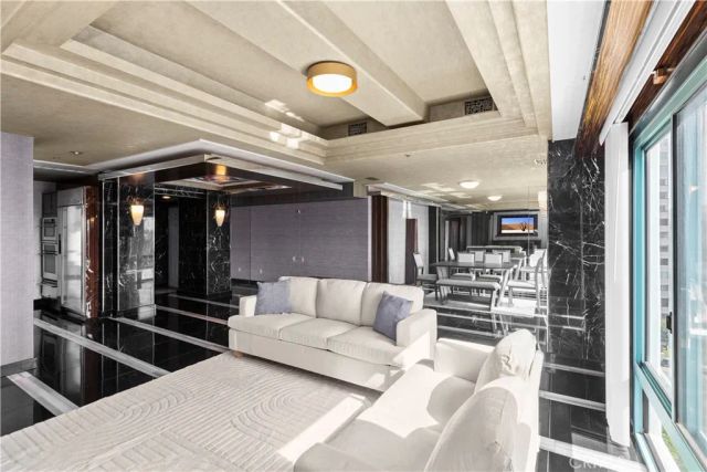 10336 Wilshire 703, Los Angeles, CA 90024