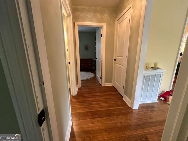 131 Hillcrest Drive, Mccaysville, GA 30555