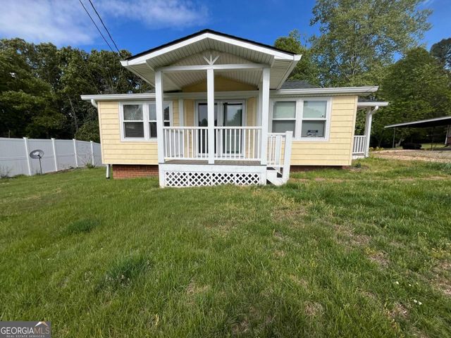 131 Hillcrest Drive, Mccaysville, GA 30555