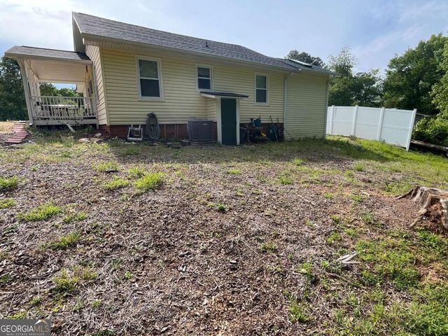 131 Hillcrest Drive, Mccaysville, GA 30555