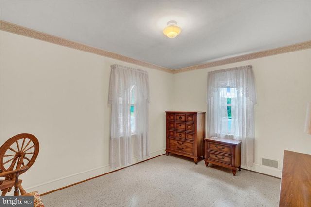 204 S WALNUT ST, Dallastown, PA 17313
