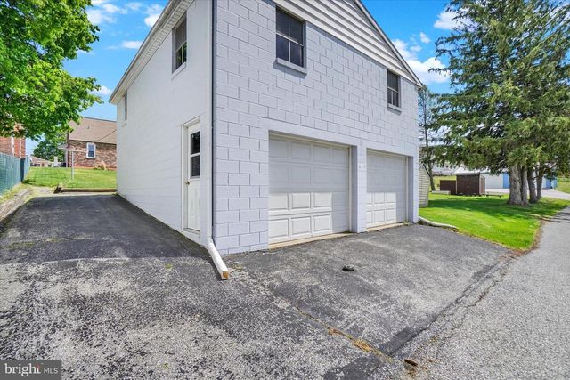 204 S WALNUT ST, Dallastown, PA 17313