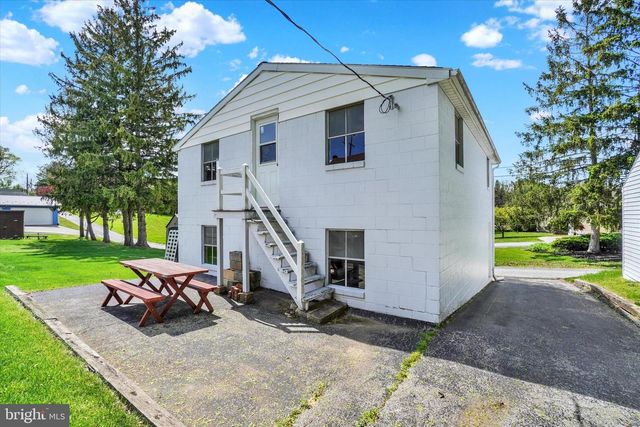 204 S WALNUT ST, Dallastown, PA 17313