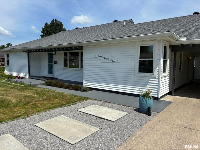 122 Paint Creek Lane, Carmi, IL 62821