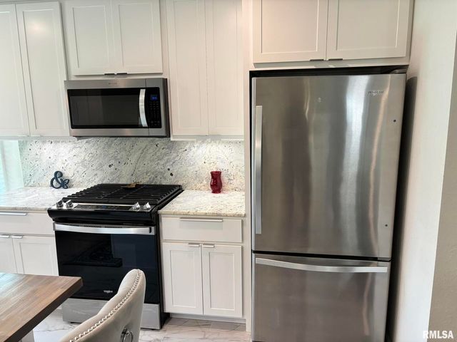 122 Paint Creek Lane, Carmi, IL 62821