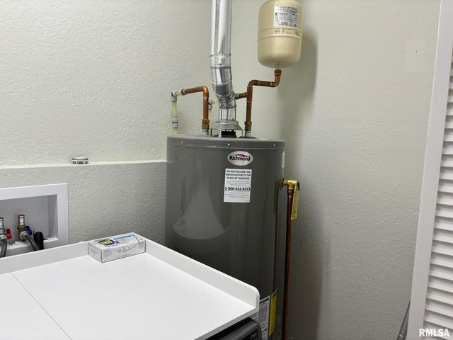 122 Paint Creek Lane, Carmi, IL 62821