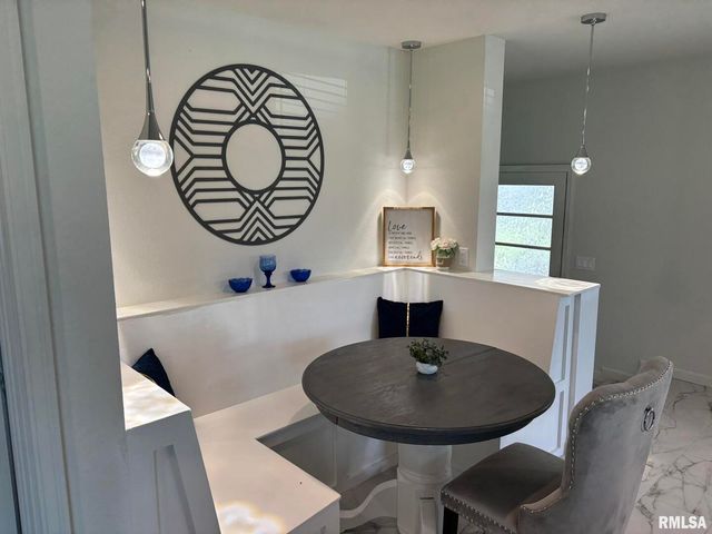 122 Paint Creek Lane, Carmi, IL 62821