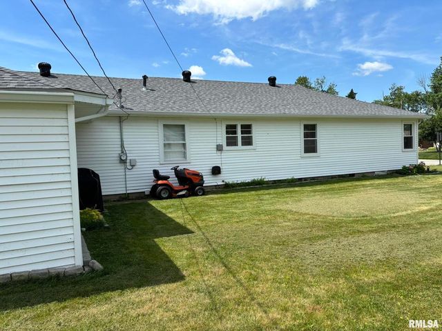 122 Paint Creek Lane, Carmi, IL 62821