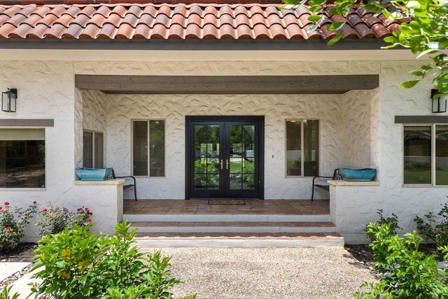 716 N Commons Ford RD, Austin, TX 78733