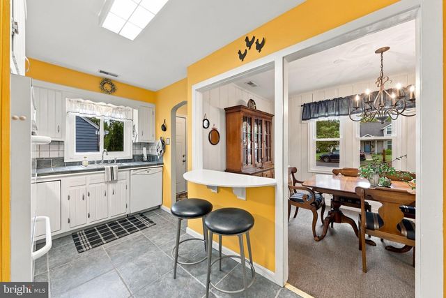 301 HIGH ST, Moorestown, NJ 08057