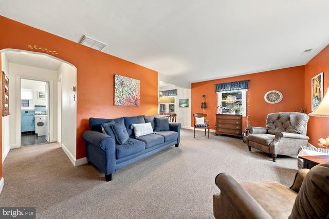 301 HIGH ST, Moorestown, NJ 08057