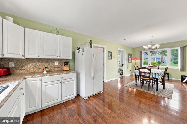 301 HIGH ST, Moorestown, NJ 08057