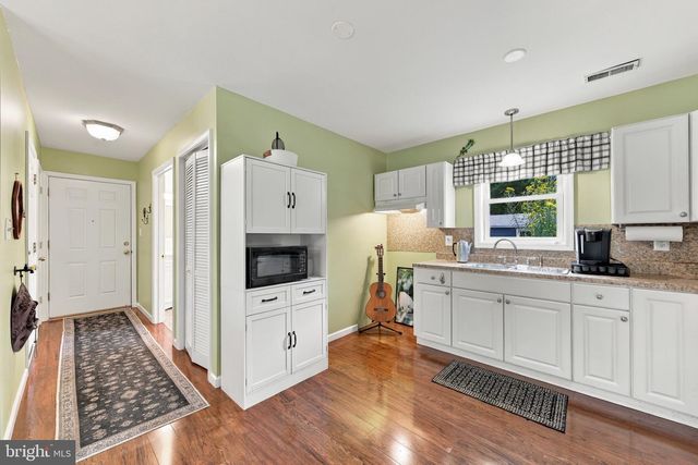 301 HIGH ST, Moorestown, NJ 08057