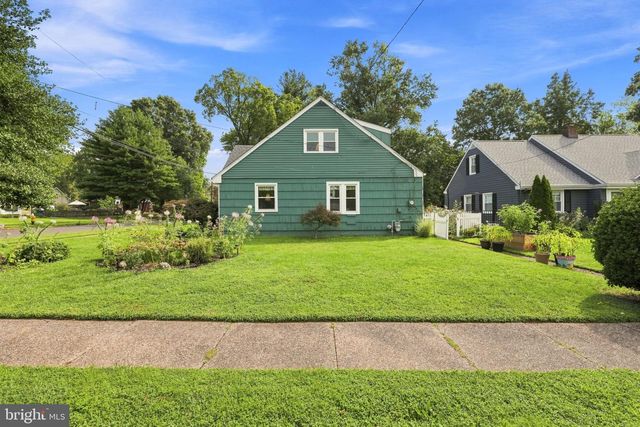 301 HIGH ST, Moorestown, NJ 08057