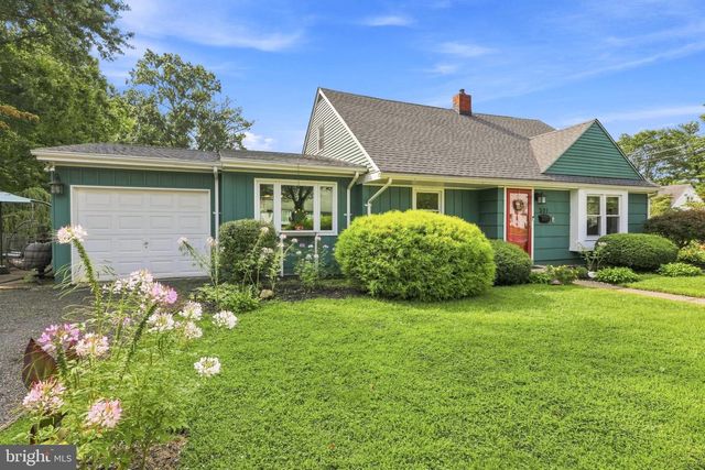 301 HIGH ST, Moorestown, NJ 08057