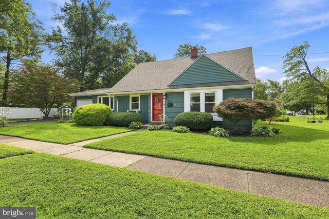 301 HIGH ST, Moorestown, NJ 08057
