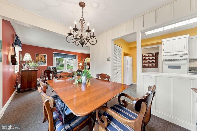 301 HIGH ST, Moorestown, NJ 08057