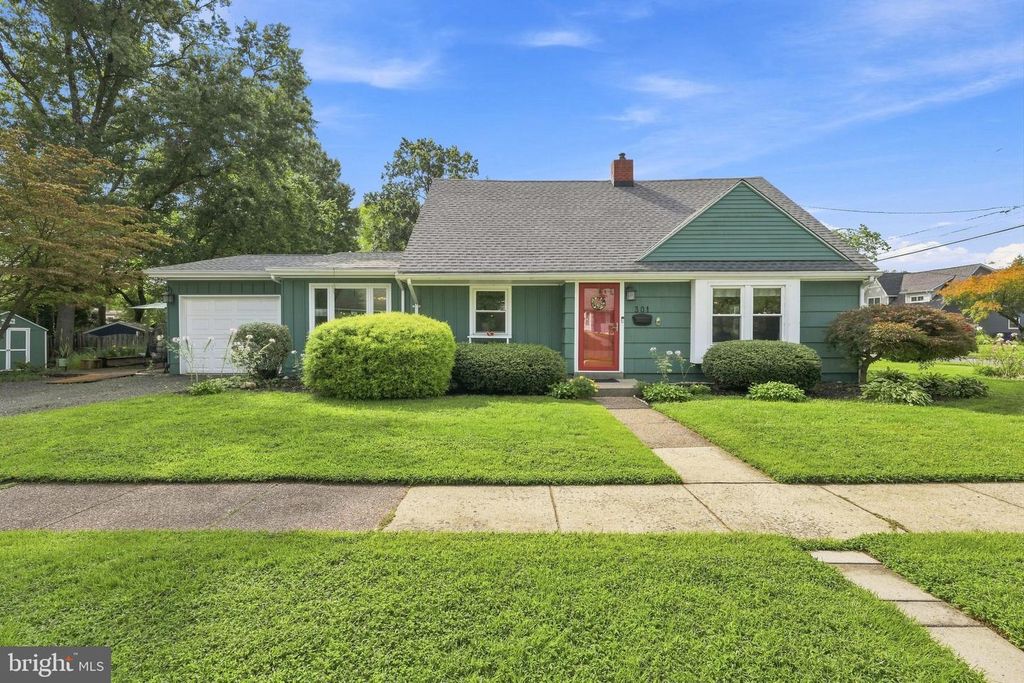 301 HIGH ST, Moorestown, NJ 08057