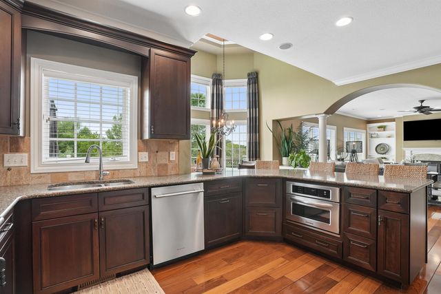 2613 Country Meadow Lane, Cedar Falls, IA 50613