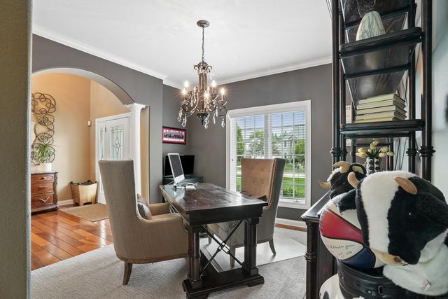 2613 Country Meadow Lane, Cedar Falls, IA 50613
