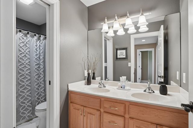 2613 Country Meadow Lane, Cedar Falls, IA 50613