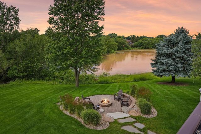 2613 Country Meadow Lane, Cedar Falls, IA 50613