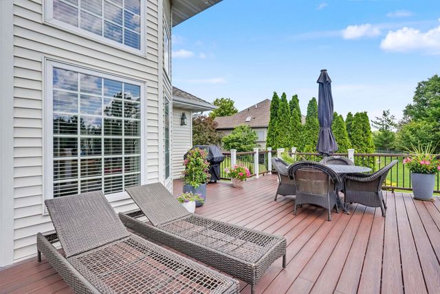 2613 Country Meadow Lane, Cedar Falls, IA 50613