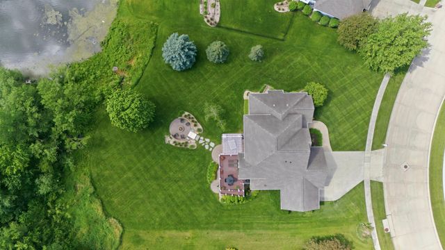 2613 Country Meadow Lane, Cedar Falls, IA 50613