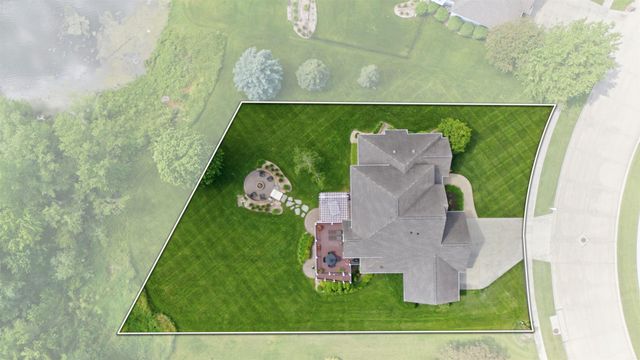2613 Country Meadow Lane, Cedar Falls, IA 50613