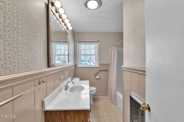 19168 Mercedes Drive, Abingdon, VA 24210