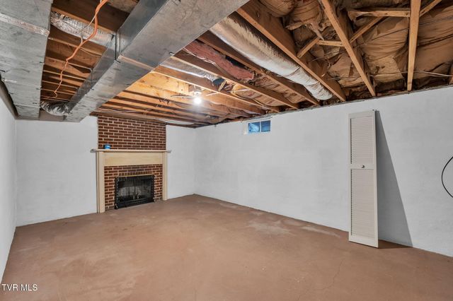 19168 Mercedes Drive, Abingdon, VA 24210