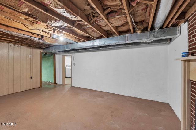 19168 Mercedes Drive, Abingdon, VA 24210