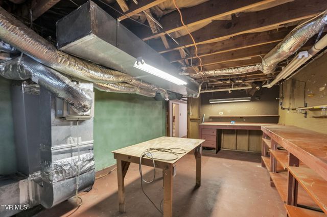 19168 Mercedes Drive, Abingdon, VA 24210