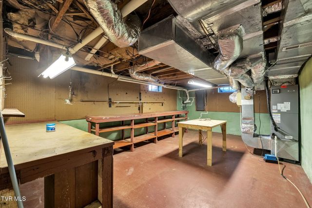 19168 Mercedes Drive, Abingdon, VA 24210