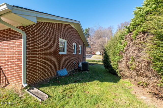 19168 Mercedes Drive, Abingdon, VA 24210