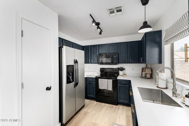 13228 W PORT AU PRINCE Lane, Surprise, AZ 85379