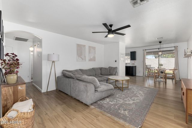 13228 W PORT AU PRINCE Lane, Surprise, AZ 85379