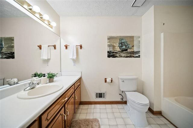 3933 Marguerite Drive NW, Acworth, GA 30101