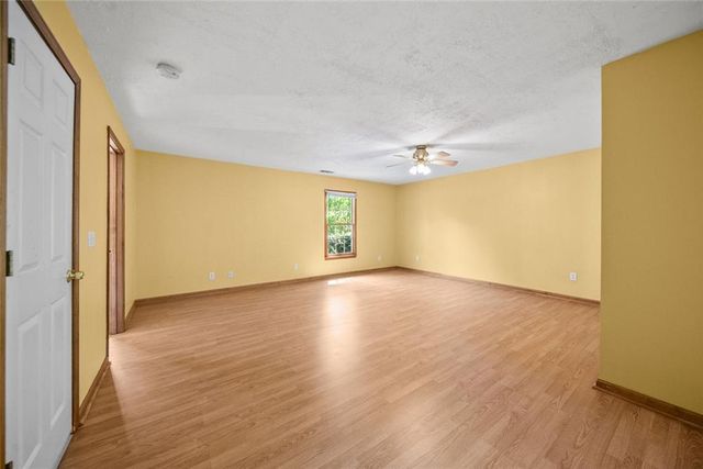 3933 Marguerite Drive NW, Acworth, GA 30101
