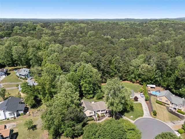 3933 Marguerite Drive NW, Acworth, GA 30101