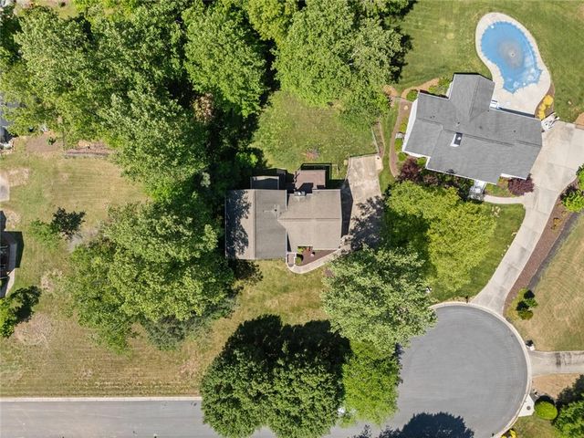 3933 Marguerite Drive NW, Acworth, GA 30101