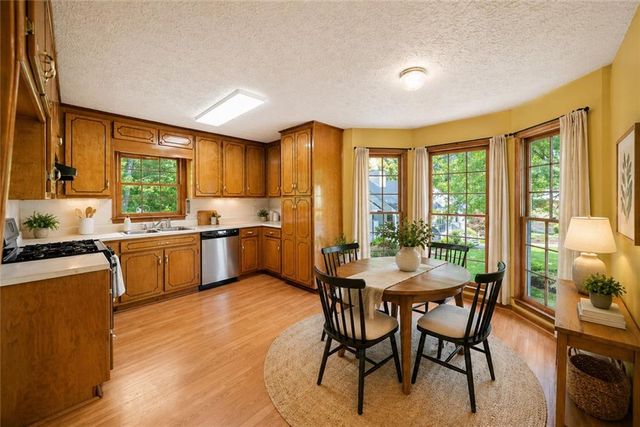 3933 Marguerite Drive NW, Acworth, GA 30101