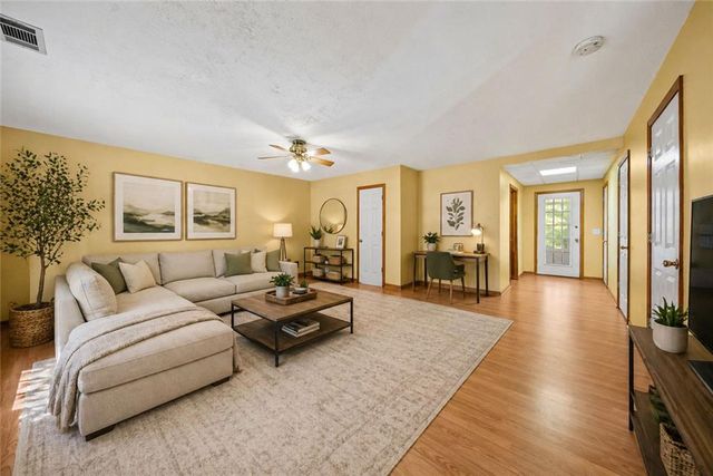 3933 Marguerite Drive NW, Acworth, GA 30101