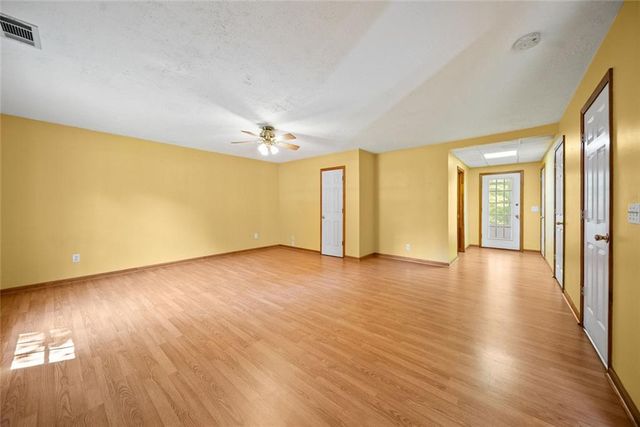 3933 Marguerite Drive NW, Acworth, GA 30101