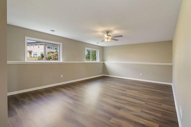 333 Parker DRIVE, Genoa City, WI 53128