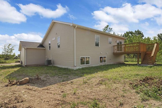 333 Parker DRIVE, Genoa City, WI 53128