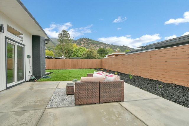 642 Appleberry Drive, San Rafael, CA 94903